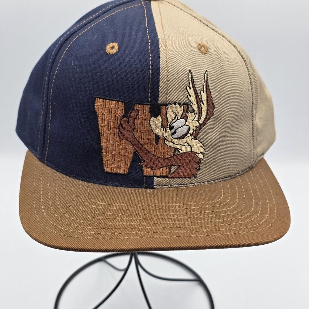 VINTAGE Looney Tunes Wile E Coyote Hat Cap Snap Back Mens One Size Made USA 90s